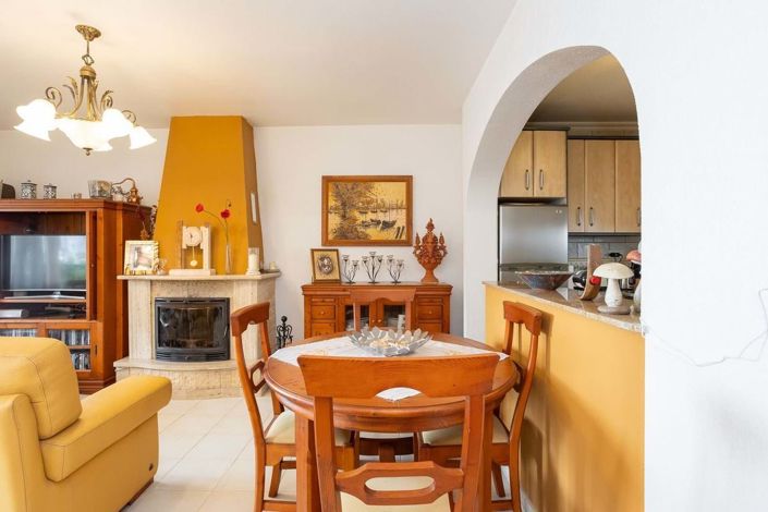 Image No.14-3 Bed Townhouse for sale