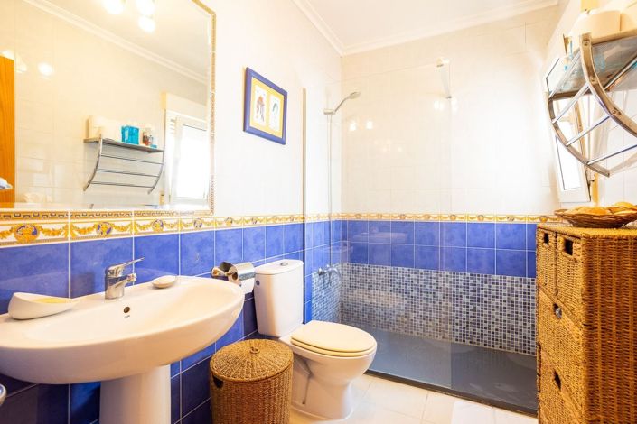 Image No.21-3 Bed Townhouse for sale