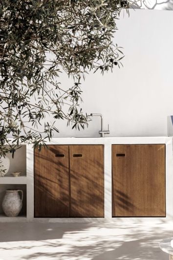 Image No.12-2 Bed Townhouse for sale