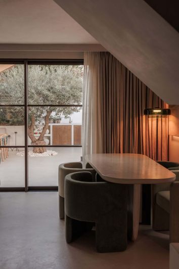 Image No.14-2 Bed Townhouse for sale