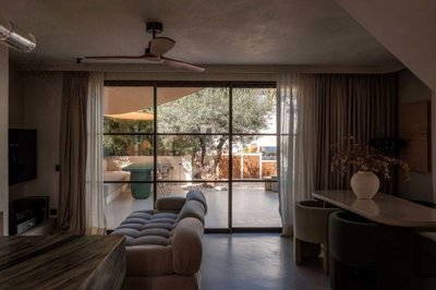 1447-661607-78d1f4f8b6655591b02d22fabb36a692d