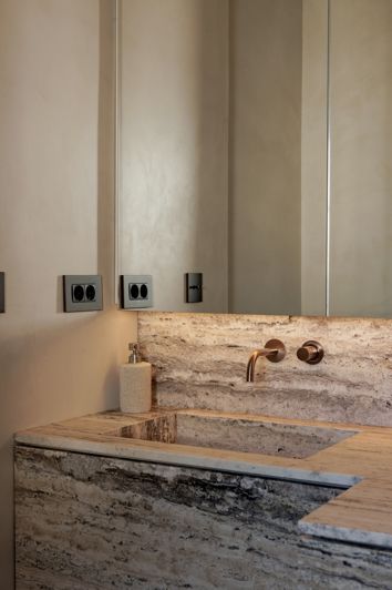 Image No.53-2 Bed Townhouse for sale