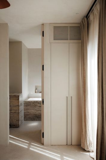 Image No.56-2 Bed Townhouse for sale