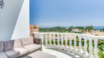 1447-661609-78d1f4f8b6655591b02d22fabb36a692d