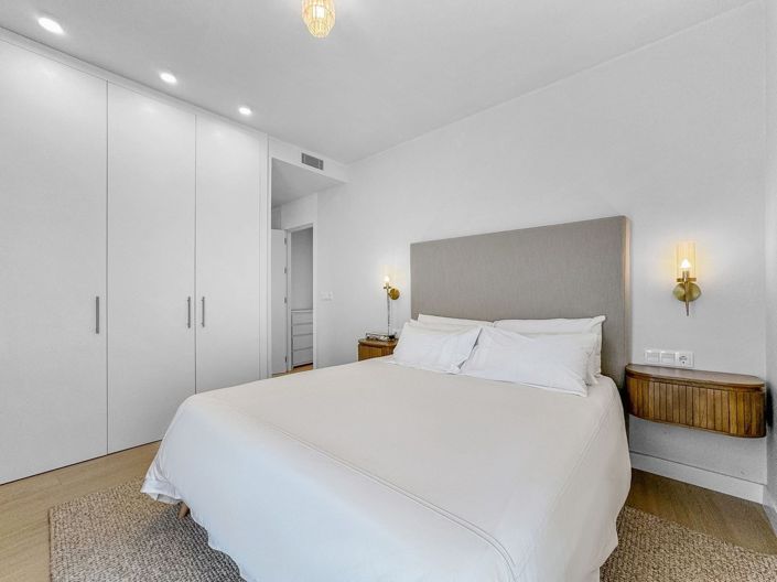 Image No.11-3 Bed Apartment for sale