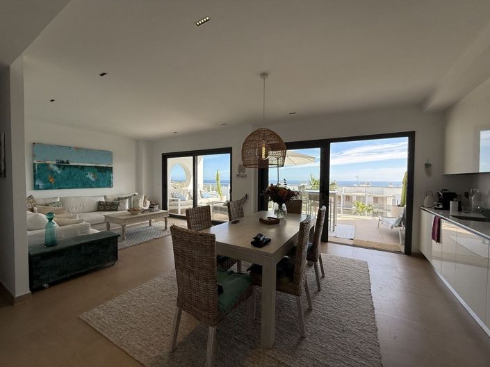 Image No.41-3 Bed Apartment for sale