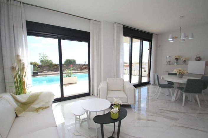 Image No.4-3 Bed Villa for sale