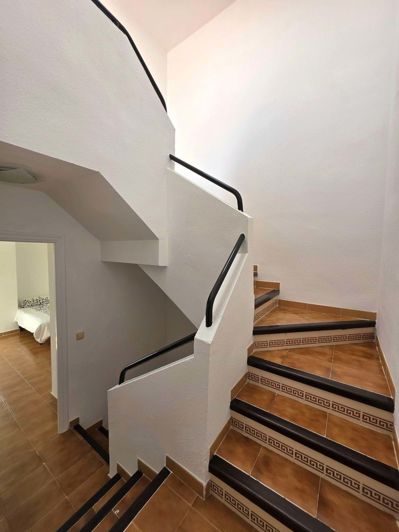 Image No.10-3 Bed Townhouse for sale