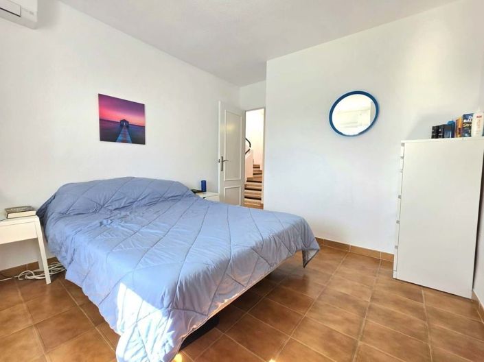 Image No.15-3 Bed Townhouse for sale