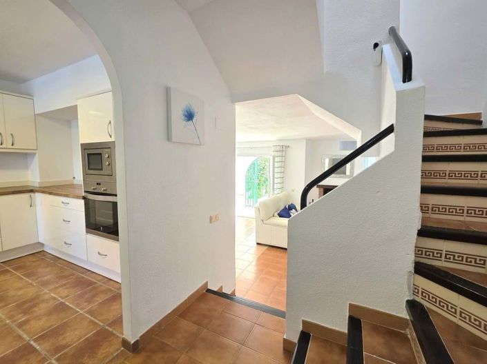 Image No.6-3 Bed Townhouse for sale