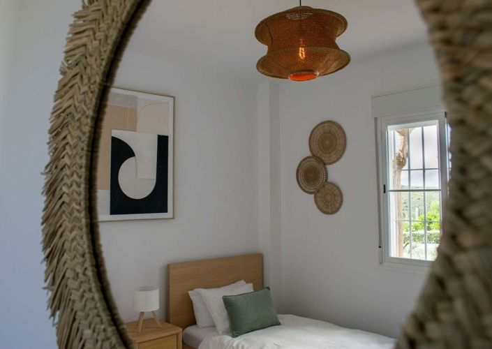 Image No.26-2 Bed Apartment for sale