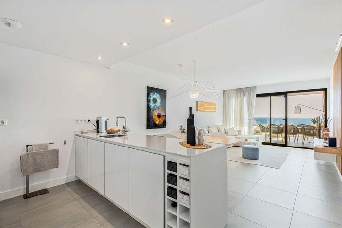 Image No.10-2 Bed Apartment for sale