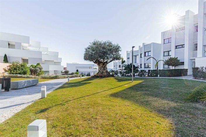 Image No.37-2 Bed Apartment for sale