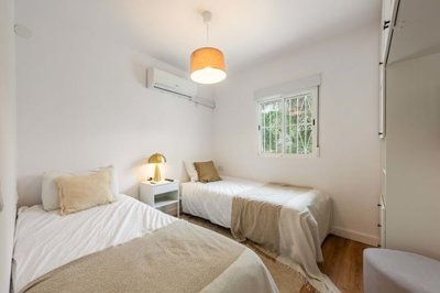 1447-661514-78d1f4f8b6655591b02d22fabb36a692d