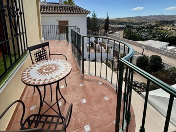 1447-661965-78d1f4f8b6655591b02d22fabb36a692d