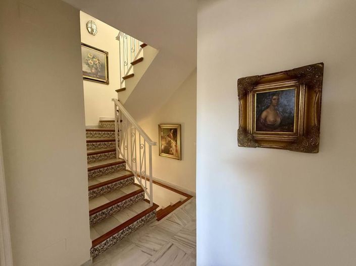 Image No.24-2 Bed Townhouse for sale