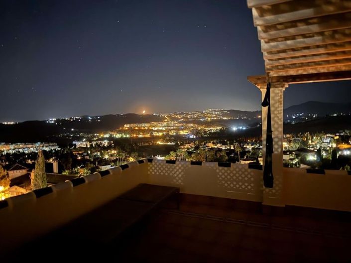 Image No.27-2 Bed Townhouse for sale