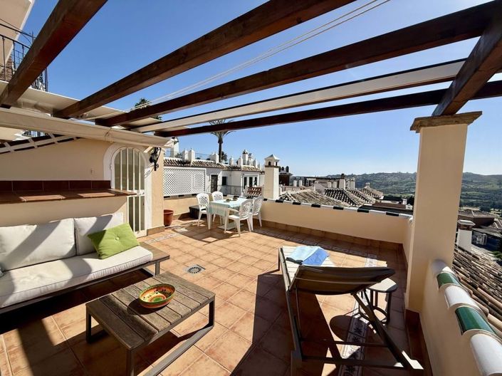 Image No.35-2 Bed Townhouse for sale