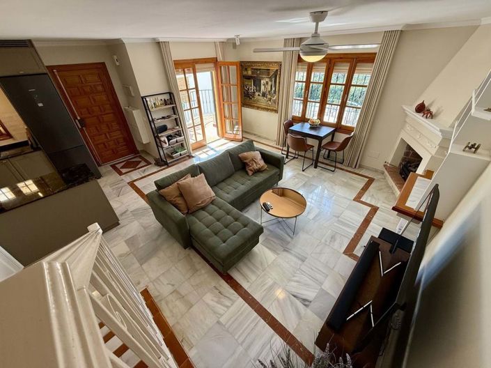 Image No.8-2 Bed Townhouse for sale