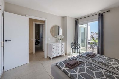 1447-661966-78d1f4f8b6655591b02d22fabb36a692d