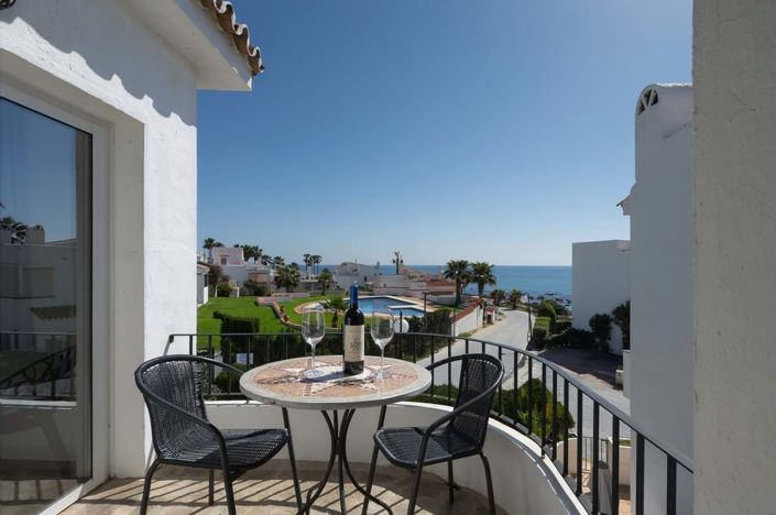 Image No.23-2 Bed Townhouse for sale