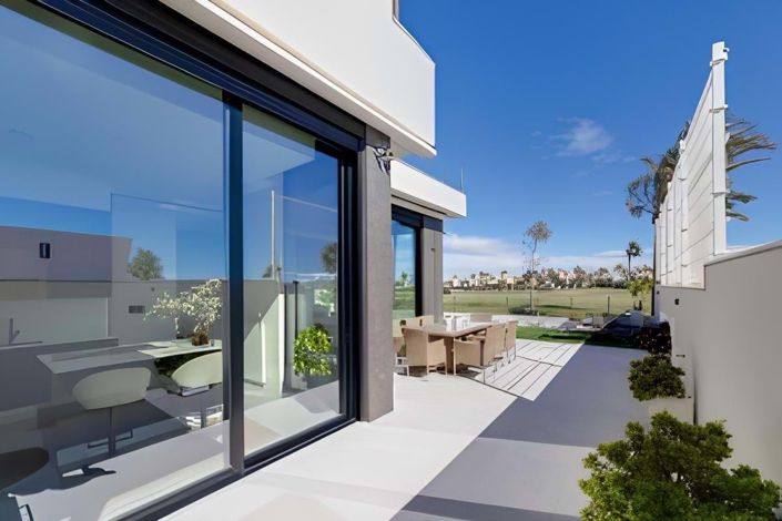 Image No.10-3 Bed Villa for sale