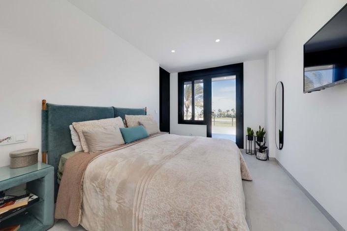 Image No.28-3 Bed Villa for sale