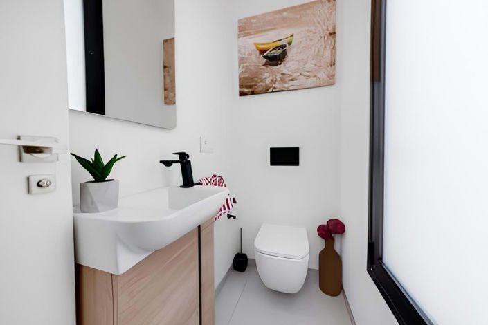 Image No.8-3 Bed Villa for sale