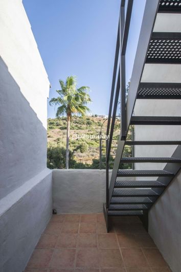 Image No.23-3 Bed Semi-Detached for sale