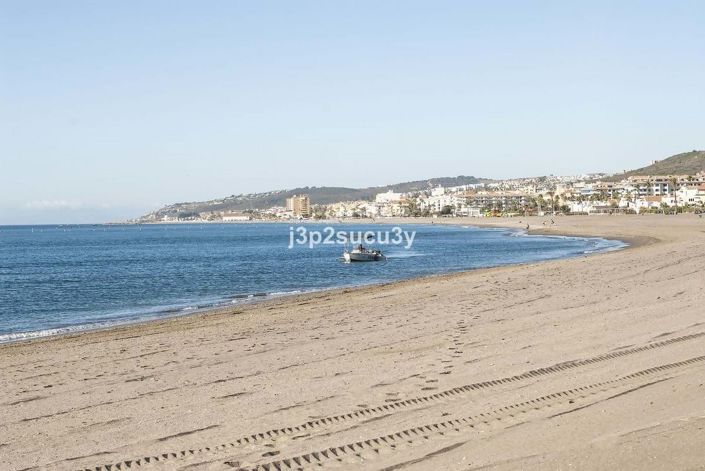 Image No.31-3 Bed Semi-Detached for sale