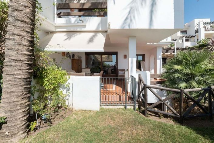 Image No.15-4 Bed Townhouse for sale