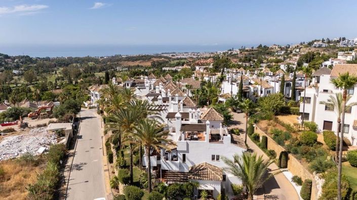 Image No.32-4 Bed Townhouse for sale