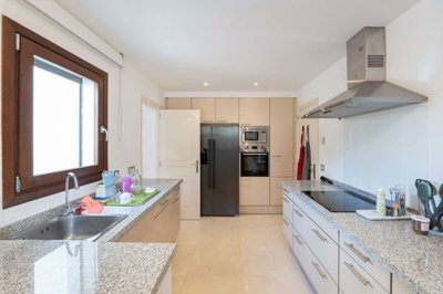 1447-662163-78d1f4f8b6655591b02d22fabb36a692d