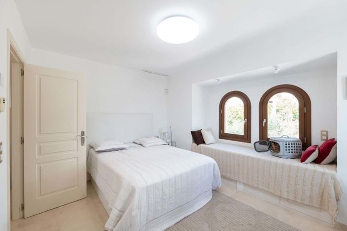 Image No.9-4 Bed Townhouse for sale