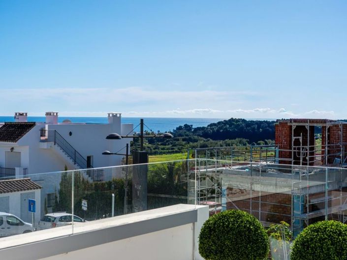 Image No.20-2 Bed Apartment for sale