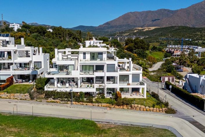 Image No.40-2 Bed Apartment for sale