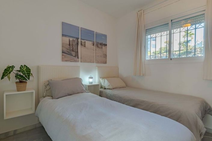 Image No.38-2 Bed Apartment for sale