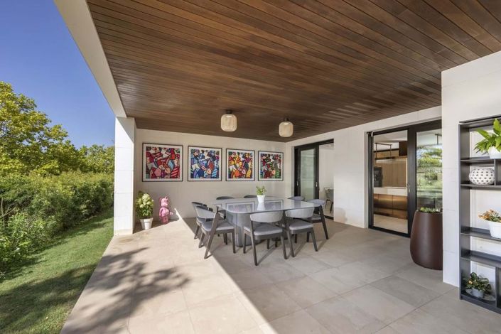 Image No.30-5 Bed Townhouse for sale