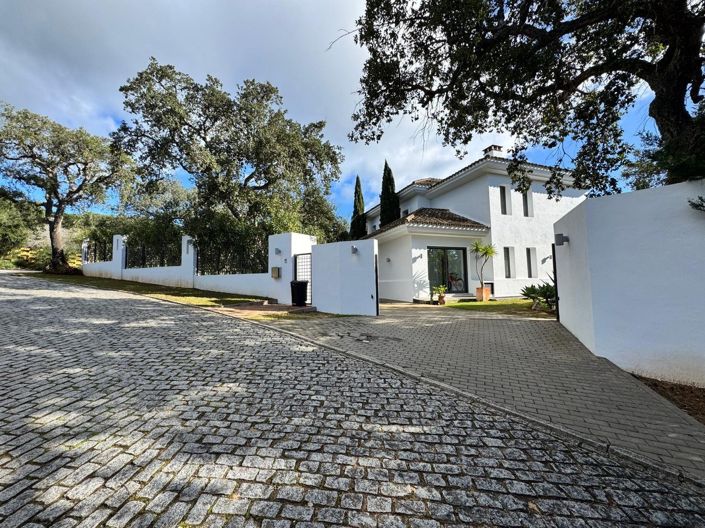 Image No.12-4 Bed Villa for sale