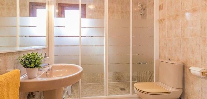 Image No.13-3 Bed Townhouse for sale