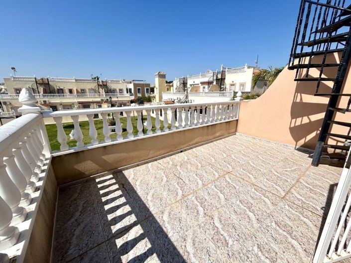 Image No.13-3 Bed Townhouse for sale