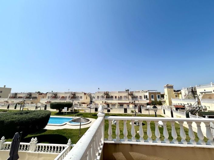 Image No.17-3 Bed Townhouse for sale