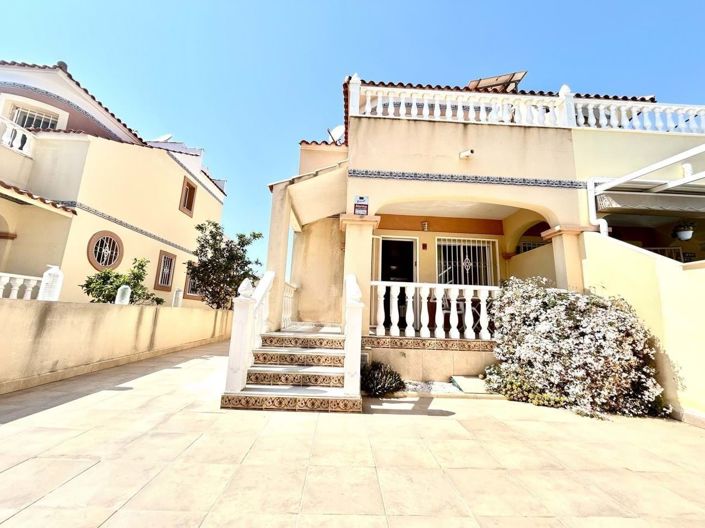 Image No.36-3 Bed Townhouse for sale