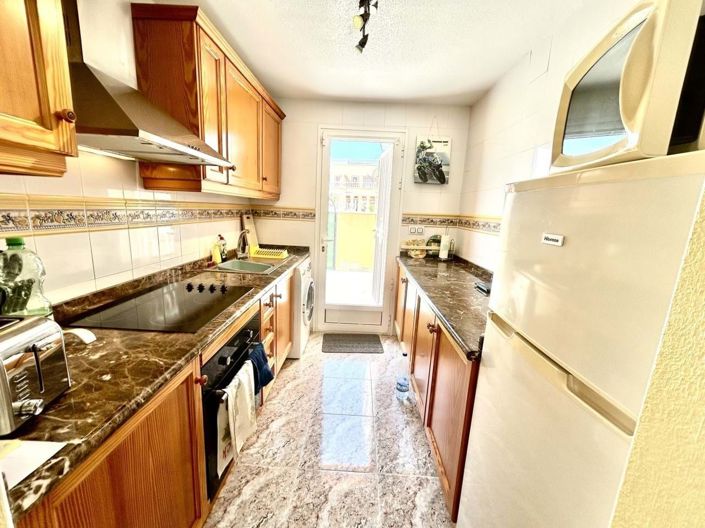 Image No.7-3 Bed Townhouse for sale