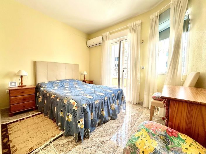 Image No.8-3 Bed Townhouse for sale