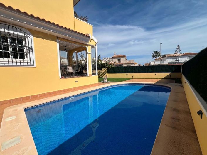 Image No.31-3 Bed Villa for sale