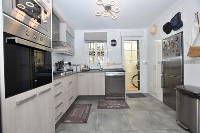 1447-662377-78d1f4f8b6655591b02d22fabb36a692d