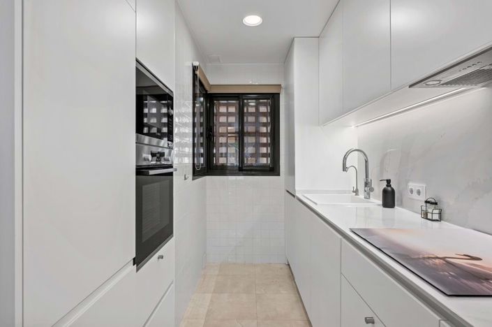 Image No.8-2 Bed Apartment for sale