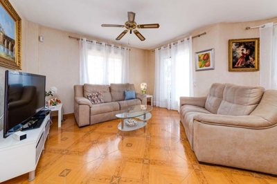 1447-662380-78d1f4f8b6655591b02d22fabb36a692d