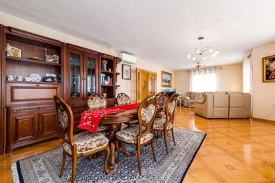 1447-662380-78d1f4f8b6655591b02d22fabb36a692d